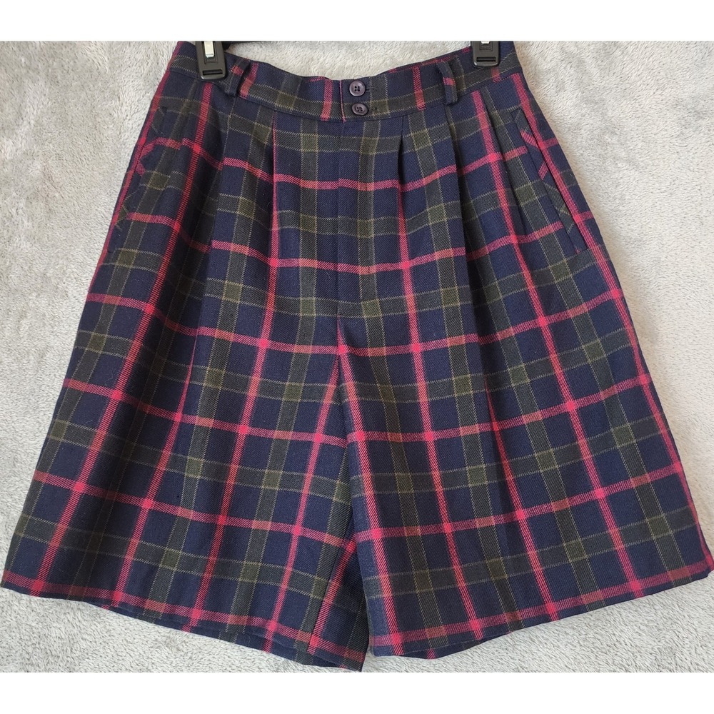 Alanni by Donnybrook Shorts Womens Size 8 Blue Red Plaid Wool Pleated Vintage